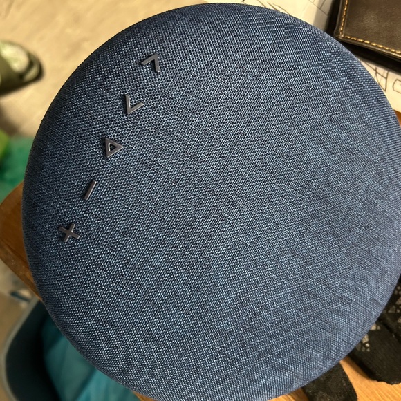 Revolve Bluetooth speaker - Picture 2 of 2